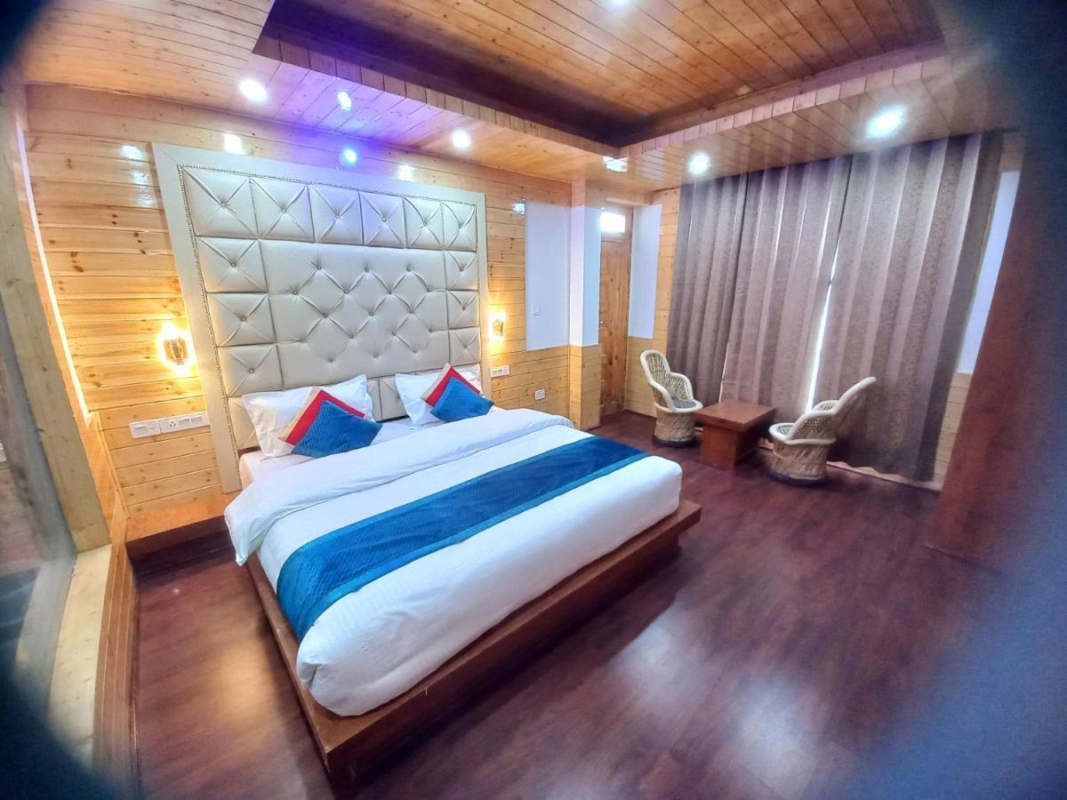 Humble Holiday Inn Kufri Simla Luaran gambar