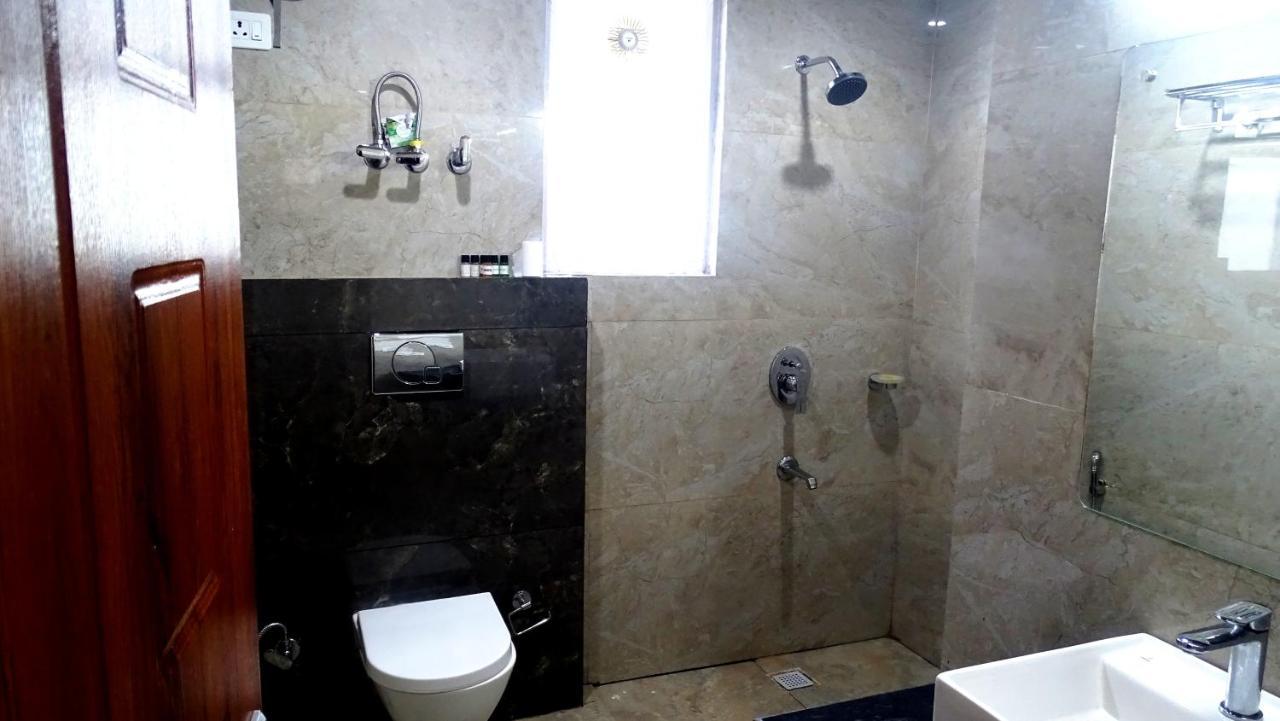 Humble Holiday Inn Kufri Simla Luaran gambar