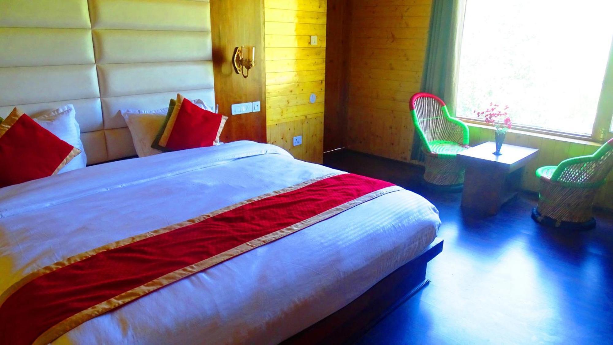 Humble Holiday Inn Kufri Simla Luaran gambar