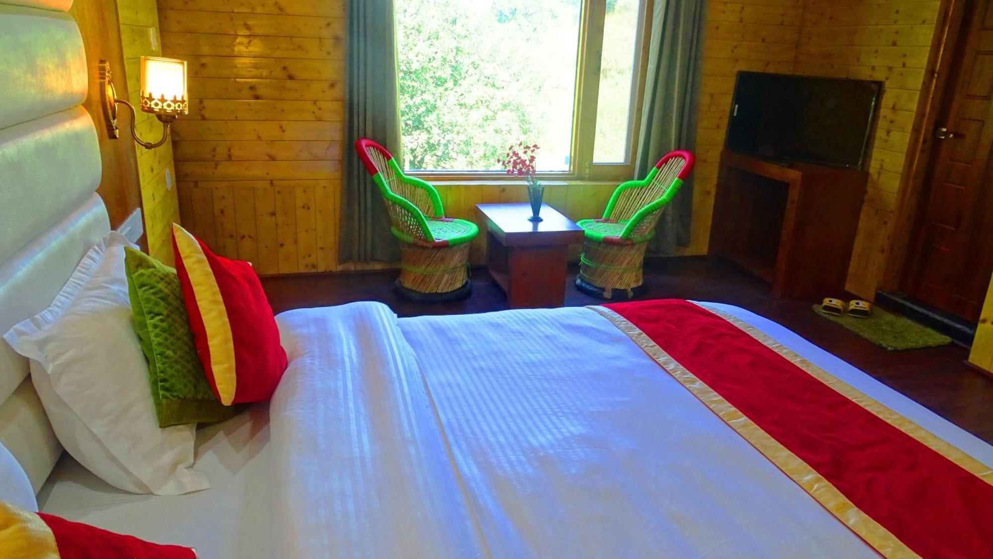 Humble Holiday Inn Kufri Simla Luaran gambar