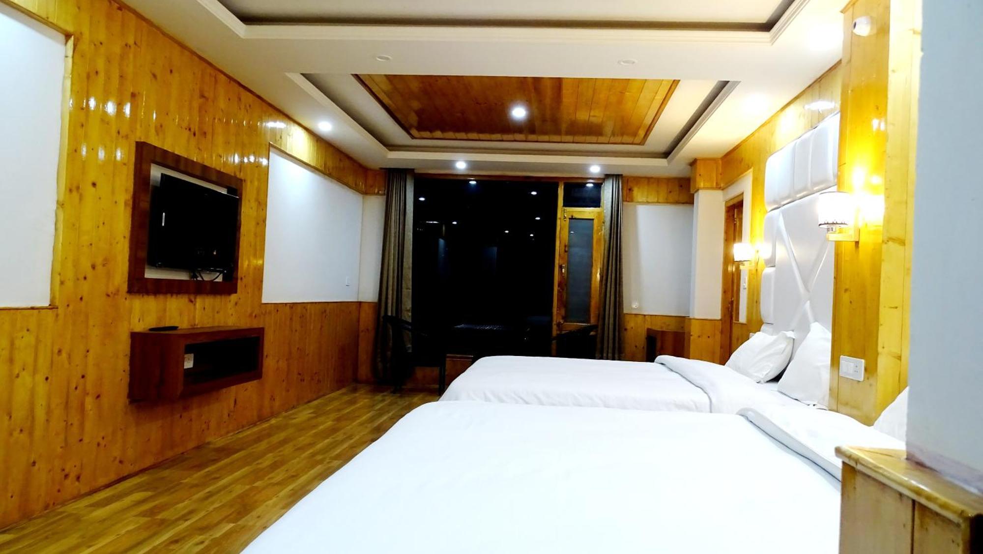Humble Holiday Inn Kufri Simla Luaran gambar